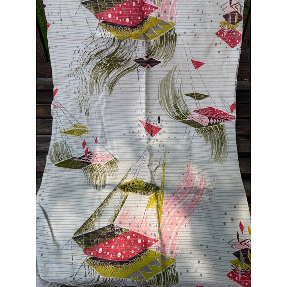 Vintage Mid-Century Print Curtain Panel Pink Green on White 90.5x20.25" - Picture 3 of 7